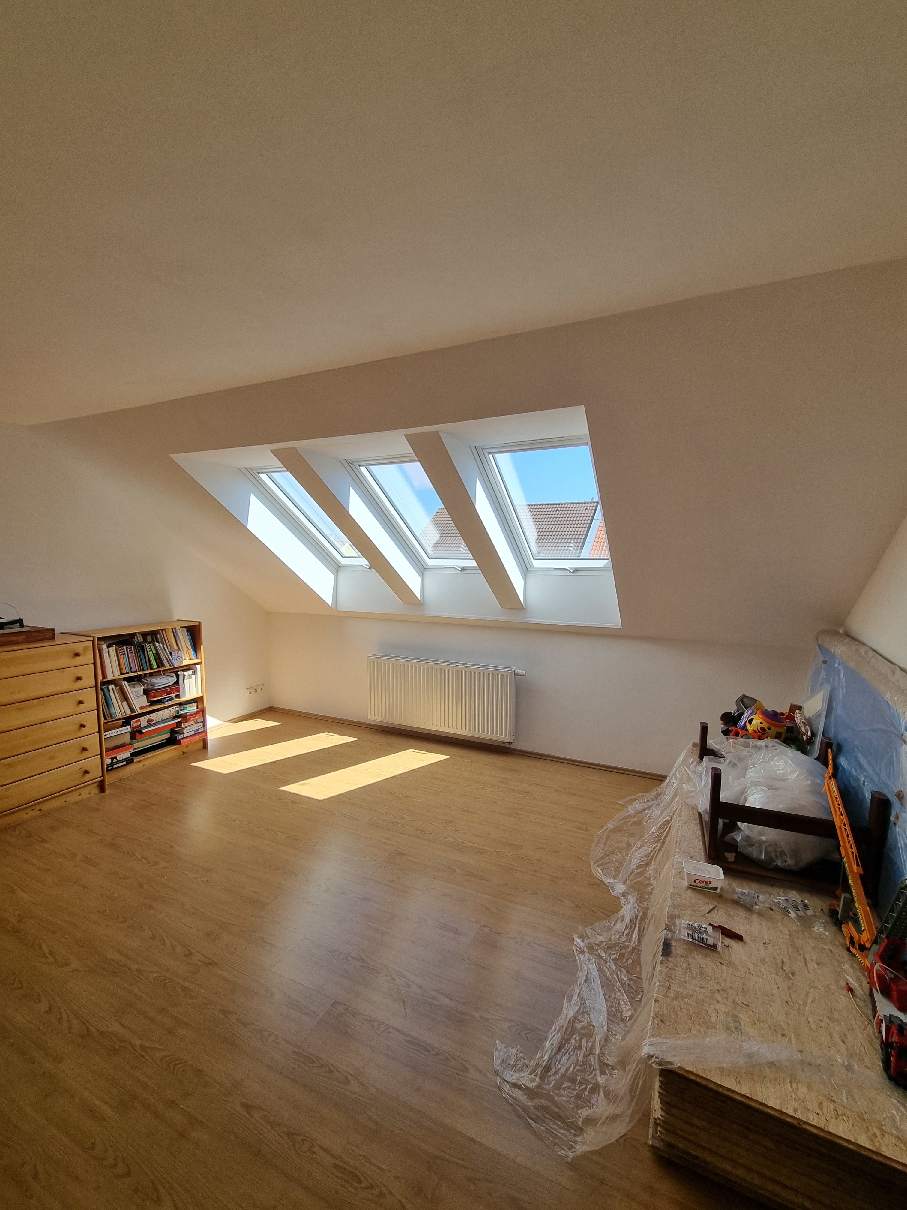 Trojice střešních oken VELUX po výměně - zákazník již čeká na 36.000,- Kč z programu NZú Light.jpg